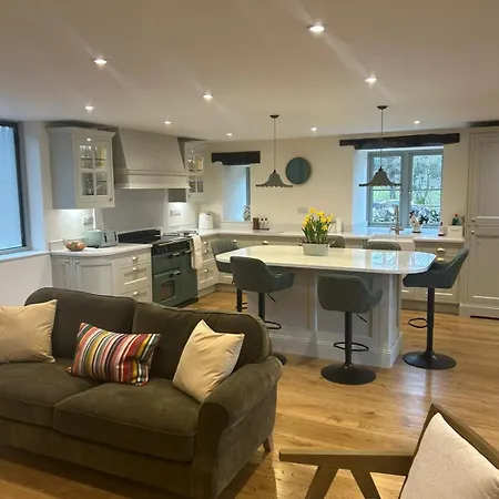 Holiday home Ladywell Barn